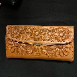 Vintage Tooled Leather Sunflower Flower Tan Leather Wallet